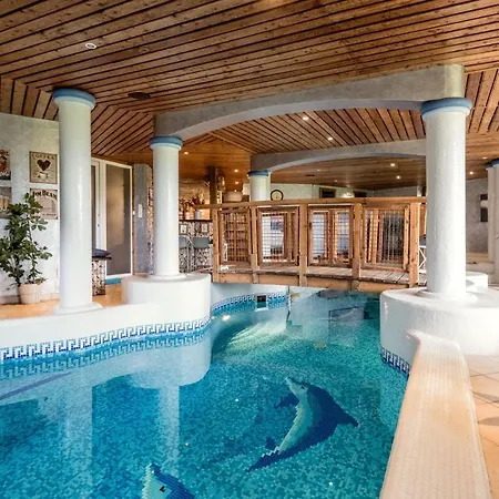 Private With Indoor Pool Вилла *