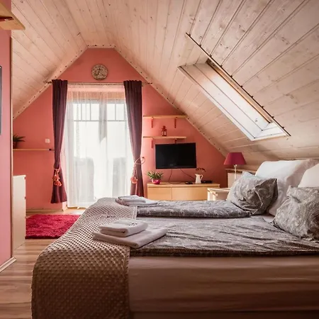Private With Indoor Pool Будапешт