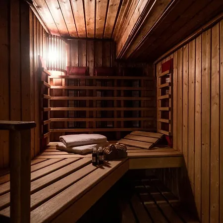 Private With Indoor Pool Будапешт