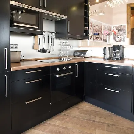 Private With Indoor Pool بودابست