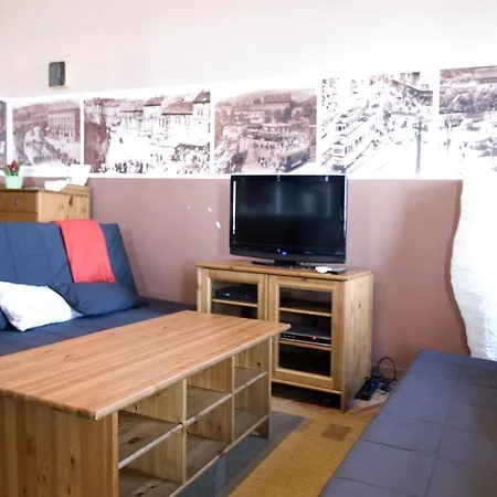 Private With Indoor Pool بودابست