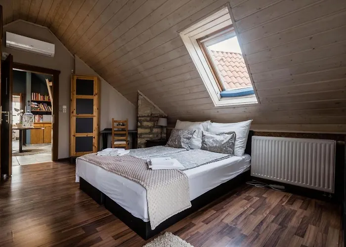 Vilă Private With Indoor Pool