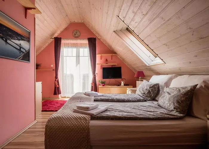 Private With Indoor Pool Budapesta