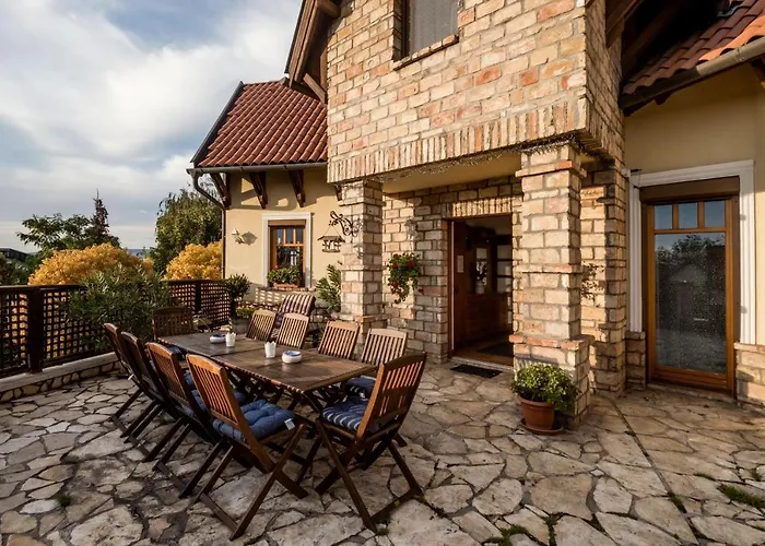 Vilă Private With Indoor Pool